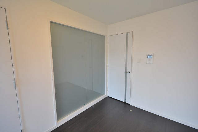 プレミアムキューブ三田　ベットルーム