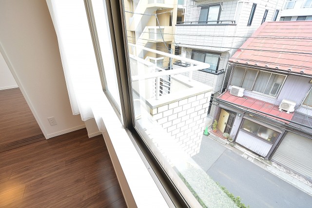 第二代々木上原シティハウス　ＬＤＫからバルコニー