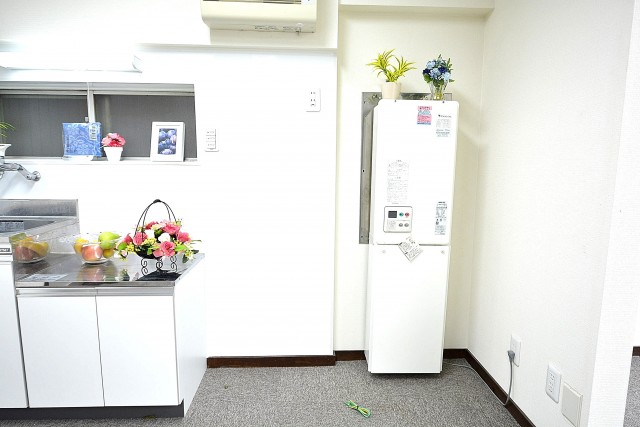 ライオンズマンション神楽坂　給湯器