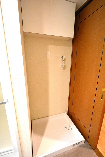 クレストフォルム蒲田　洗濯機置き場