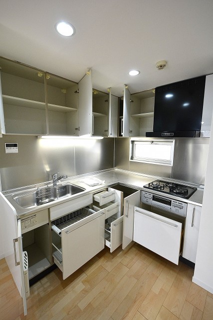 松涛マンション　Ｌ字キッチン