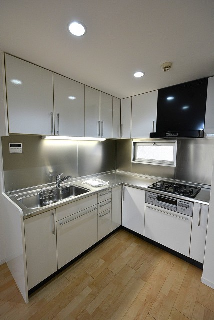 松涛マンション　Ｌ字キッチン