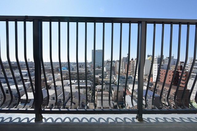 秀和幡ヶ谷レジデンス　バルコニー