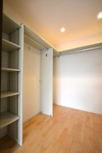 松涛マンション　2.76帖のウォークインクローゼット