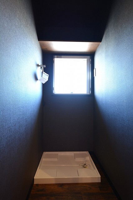 成城エコーハイツ　洗濯機置場