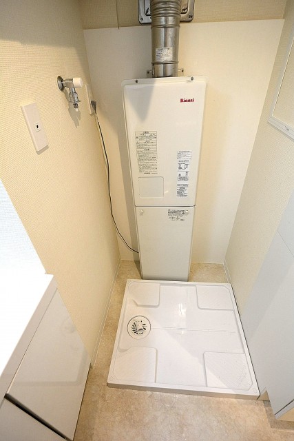 大森西サンハイツ　洗濯機置き場