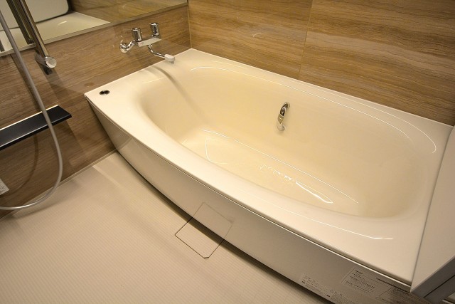 サニタリールーム　バス　浴槽