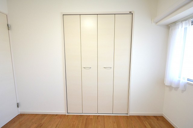 ハイネス文京本駒込　洋室1