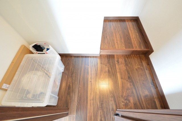 成城エコーハイツ　収納豊富なＷＩＣ