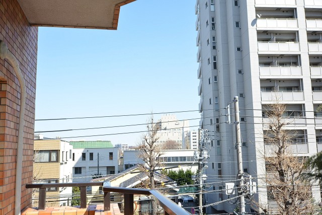 ハイネス文京本駒込　バルコニー