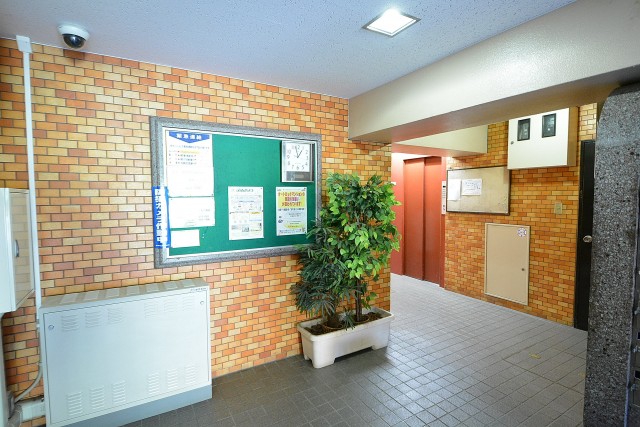 ハイネス文京本駒込　エントランス