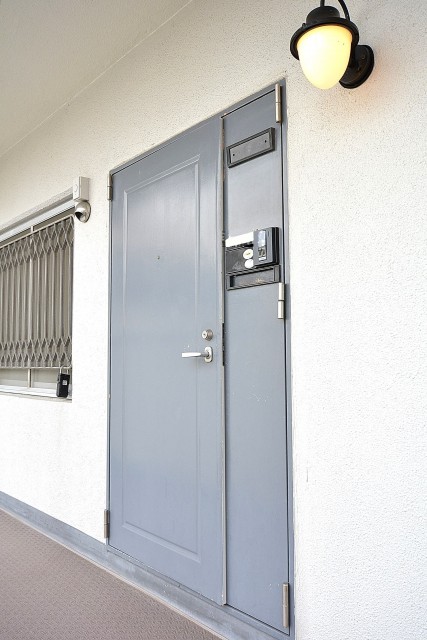 大森西サンハイツ　玄関扉