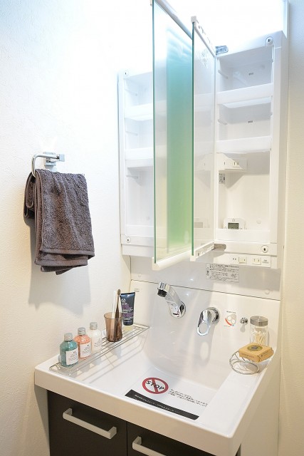 大森西サンハイツ　洗面化粧台