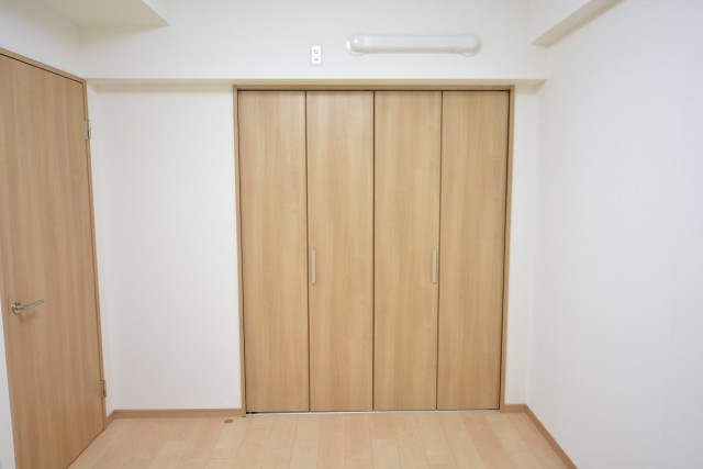 多摩川芙蓉ハイツ　洋室約6.4帖収納