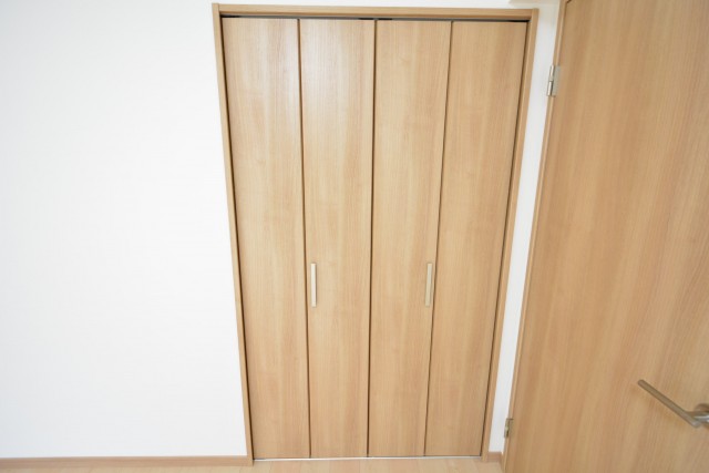 多摩川芙蓉ハイツ　洋室約6帖収納