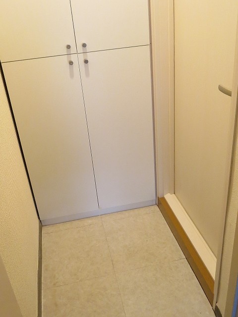 上馬ハイホーム　玄関