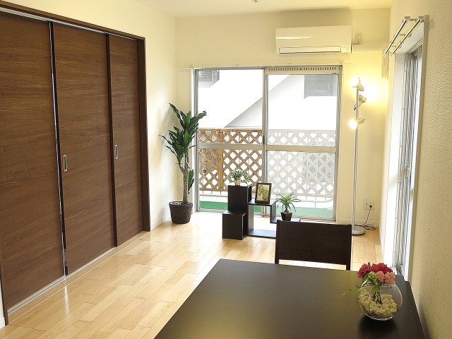 マンション高田馬場　リビングダイニング