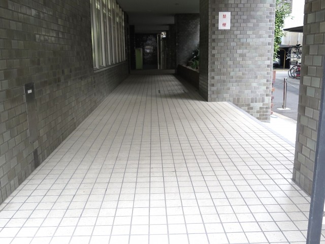 ニューライフ西早稲田　アプローチ