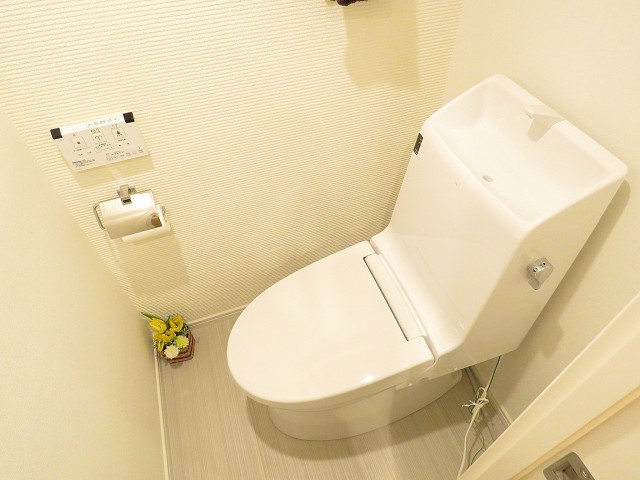 大森駅前住宅　ウォシュレット付きトイレ