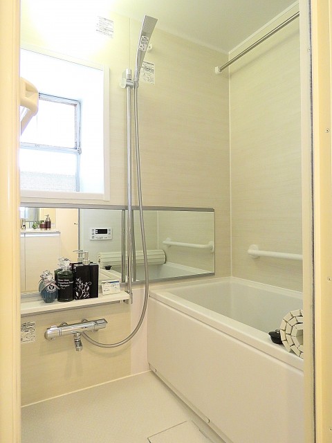 大森駅前住宅　バスルーム