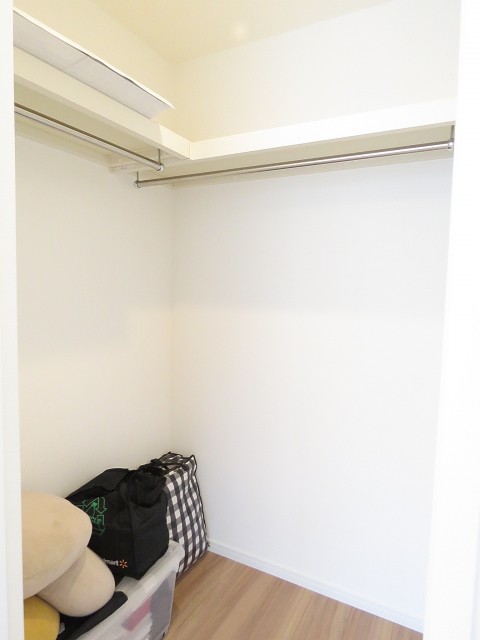 大森駅前住宅　ウォークインクローゼット