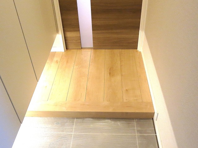 メゾンボア　玄関