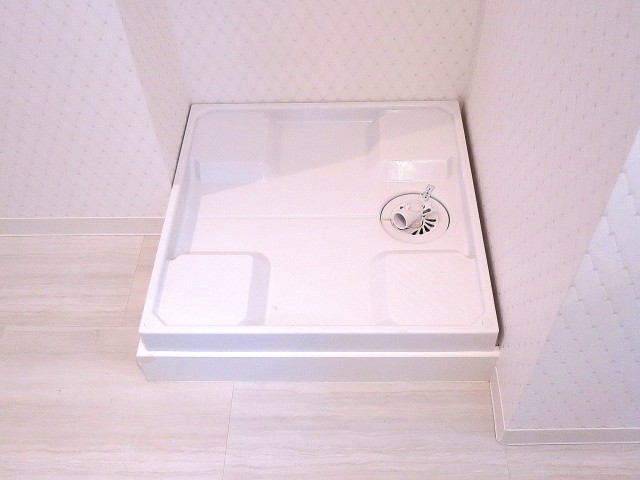 メゾンボア　洗濯パン