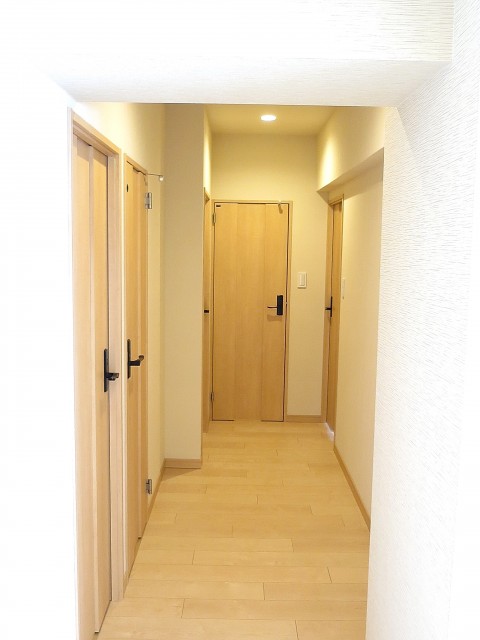 マンション南目黒苑　廊下