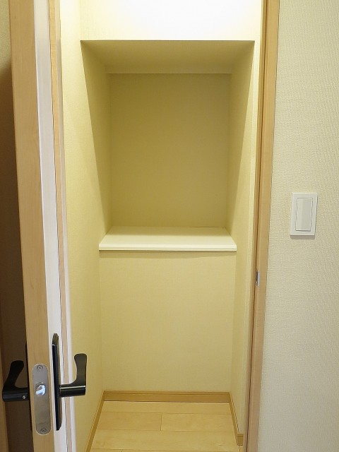 マンション南目黒苑　納戸