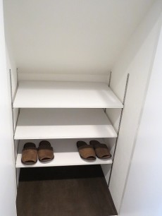 ハヤマビル 下足入 ハヤマビル 下足入