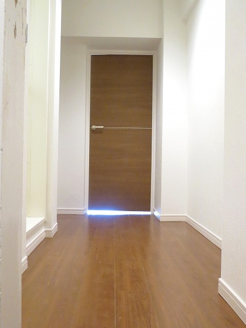 ハヤマビル　廊下