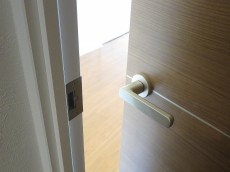 ハヤマビル 洋室約10帖 ハヤマビル 洋室約10帖