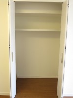 ハヤマビル 洋室約10帖 クローゼット ハヤマビル 洋室約10帖 クローゼット