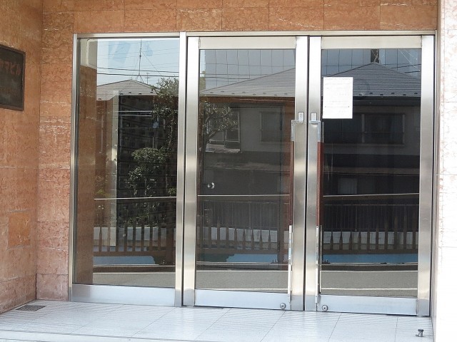 ハヤマビル　エントランス