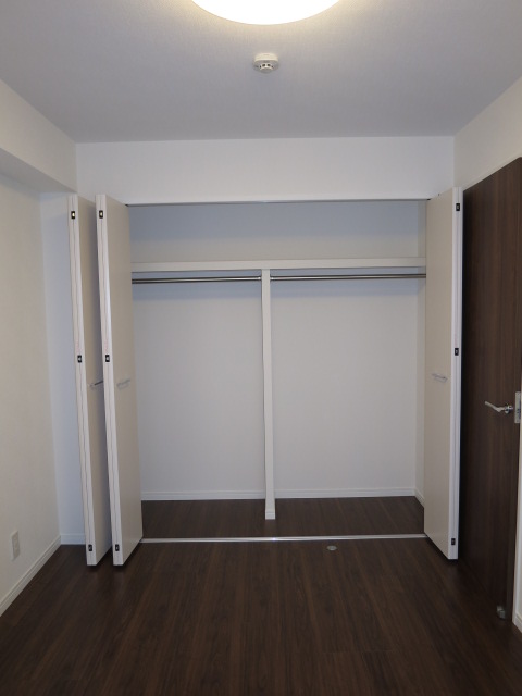 約5.4帖の洋室　収納