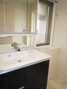 機能的な洗面化粧台