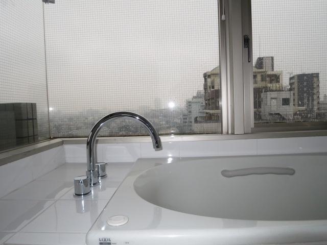 ガラス貼りのバスルーム　絶景です！