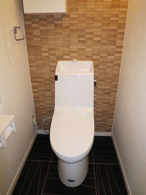 ウォシュレット付のトイレ