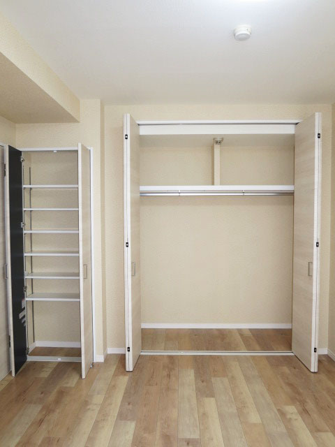 約6.5帖の洋室　収納