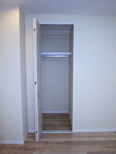 約9.5帖の洋室　収納