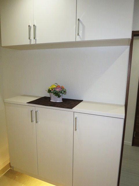 収納たっぷりの玄関