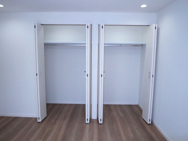 約8.0帖の洋室　収納