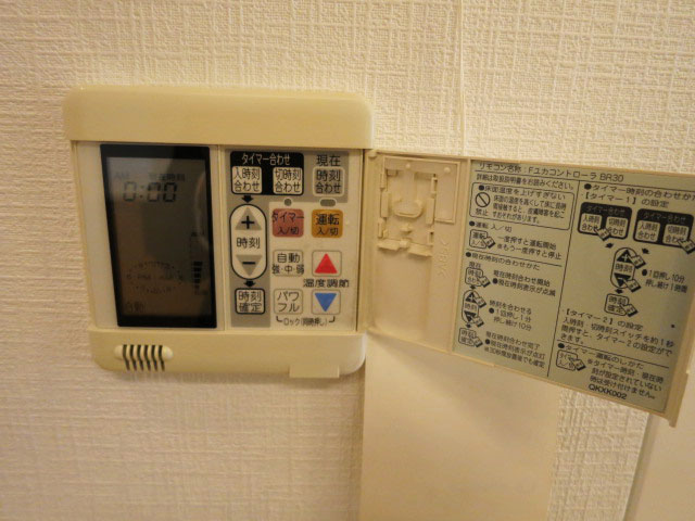 リビングには床暖房