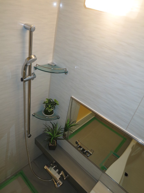 ゆったりサイズのバスルーム