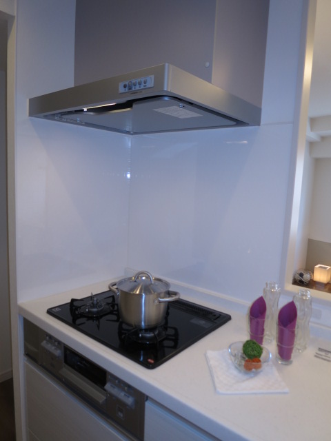 シャトレー渋谷　機能的なシステムキッチン