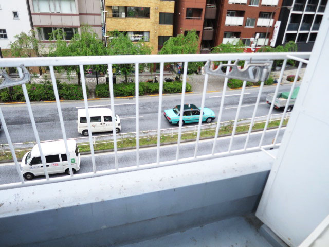 シャトレー渋谷　南西向きのバルコニー