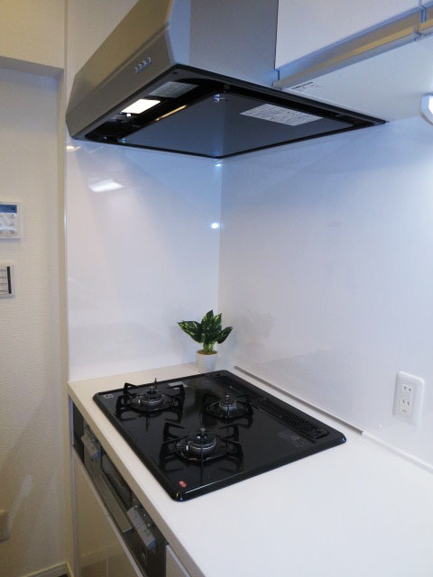 第23宮庭マンション　機能的なシステムキッチン