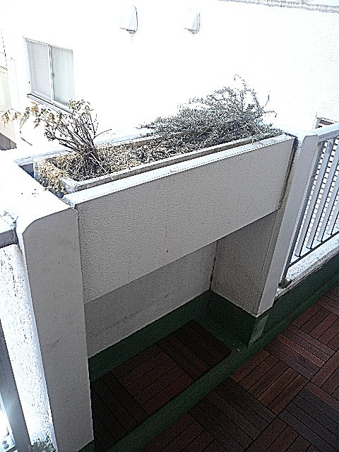 バルコニー　花壇