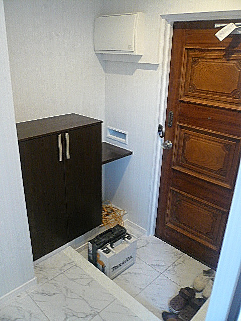 ビラ自由ヶ丘　高級感ある玄関ホール