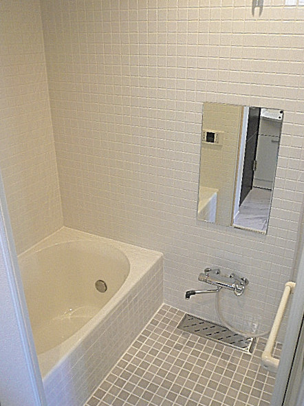 ビラ自由ヶ丘　浴室